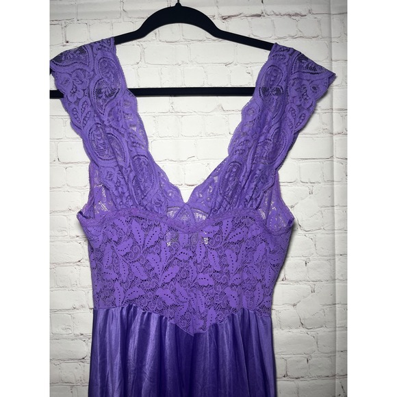 Vintage 80s/90s Vandemere Purple Lace Lingerie Dress – Made in USA Size Large - Picture 4 of 7